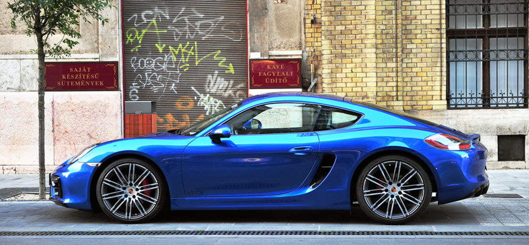 Deep Blue Porsche